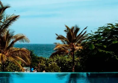 costa de kenia en viaje de lujo tras un safari
